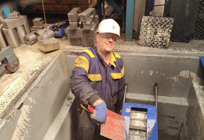 Servis chladicích kapalin, čištění CNC strojů - Deckenbach CZ